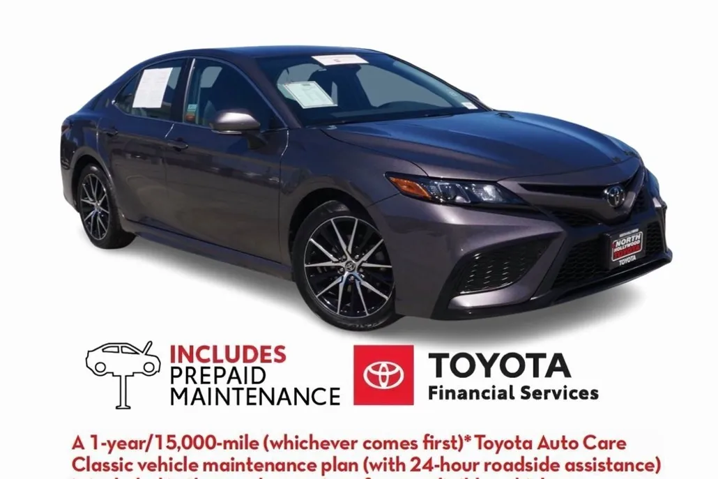 2024 Toyota Camry SE photo 1