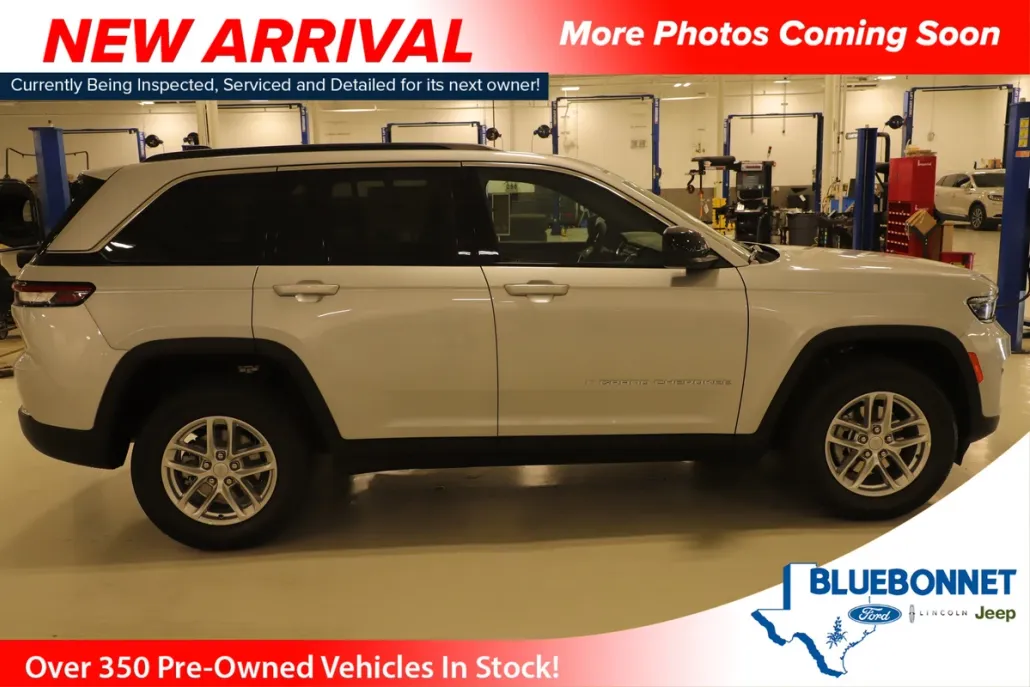 2025 Jeep Grand Cherokee Laredo photo 1