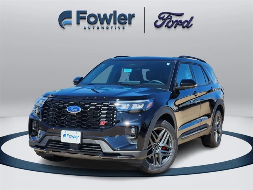 2025 Ford Explorer ST photo 1