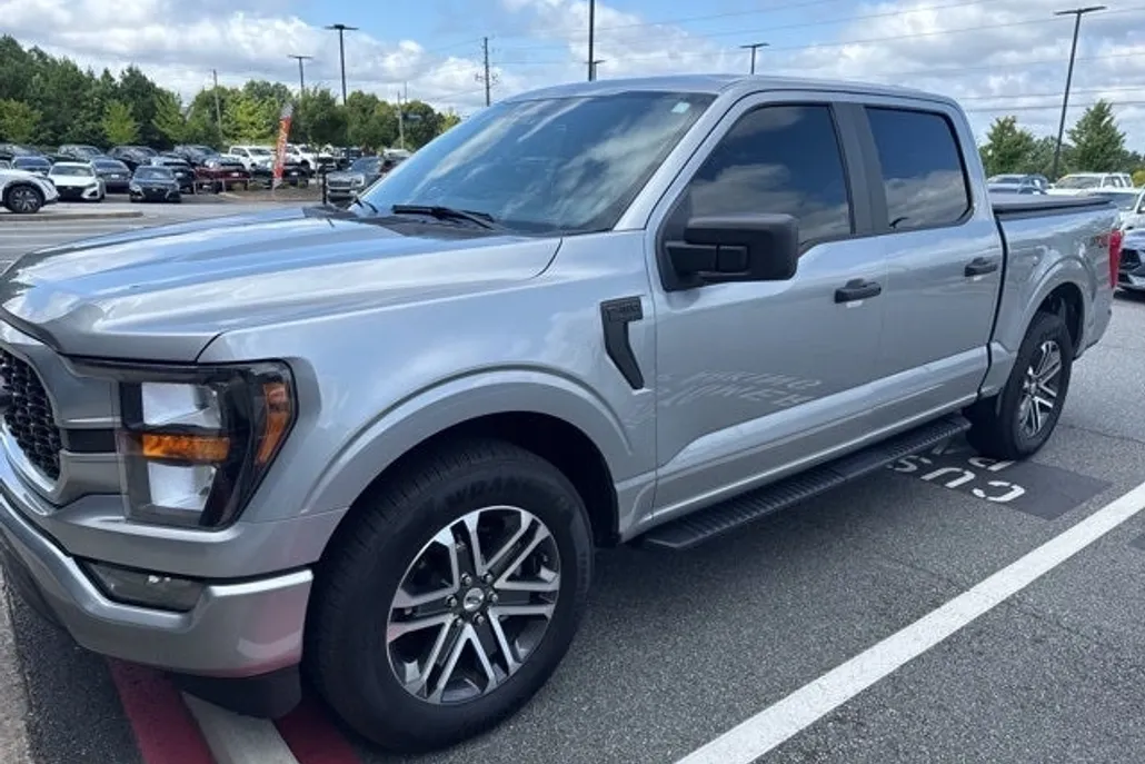 2023 Ford F-150 XL photo 1