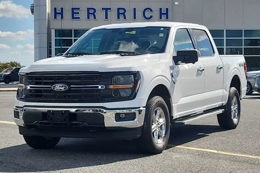 2024 Ford F-150 XLT photo 1