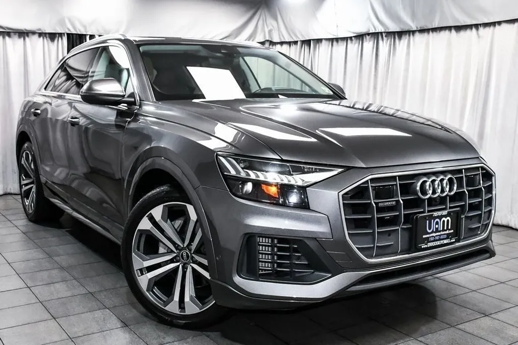 2021 Audi Q8 55 Premium Plus photo 1