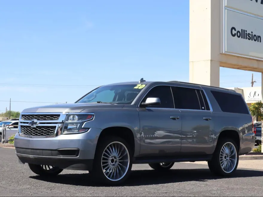 2020 Chevrolet Suburban LS photo 1