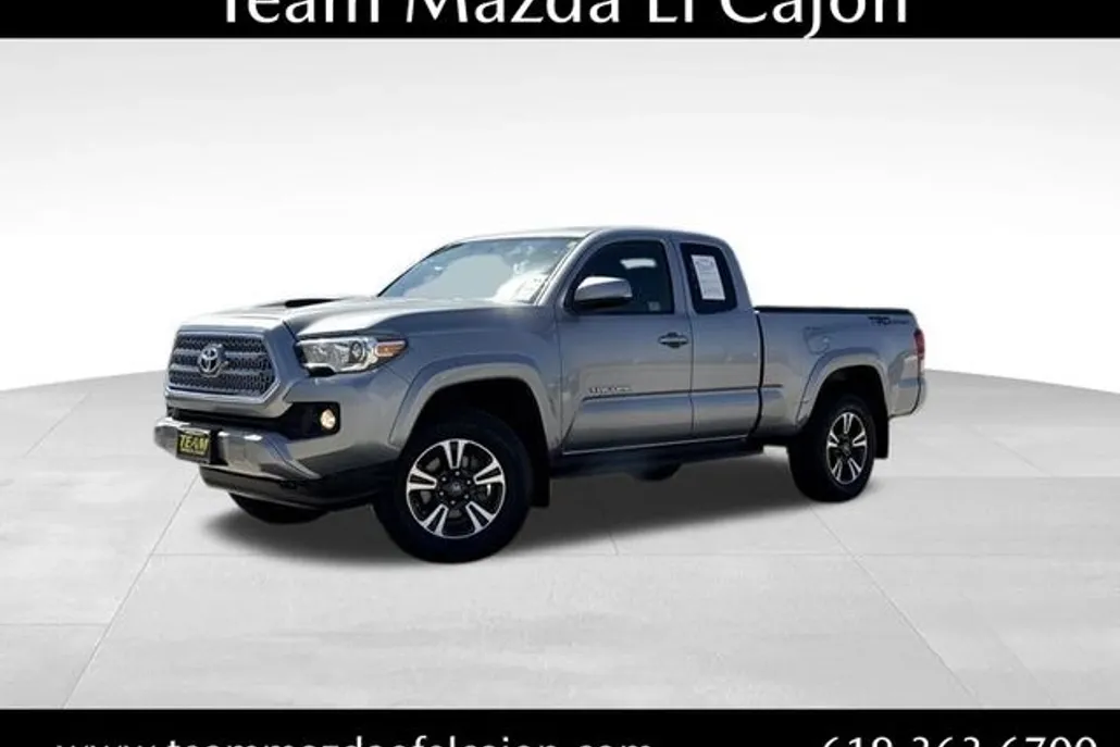 2016 Toyota Tacoma SR5 TRD Sport photo 1