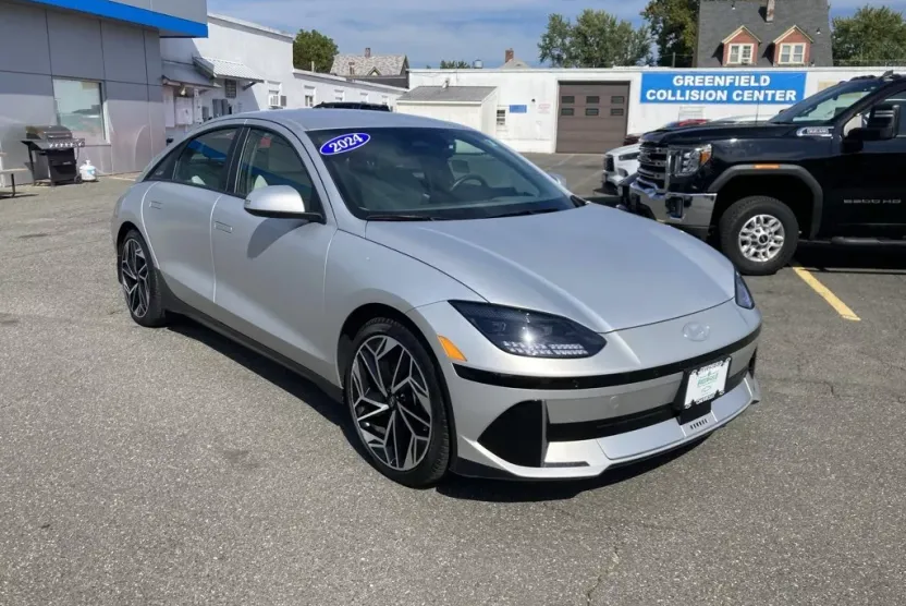 2024 Hyundai Ioniq 6 SEL photo 1