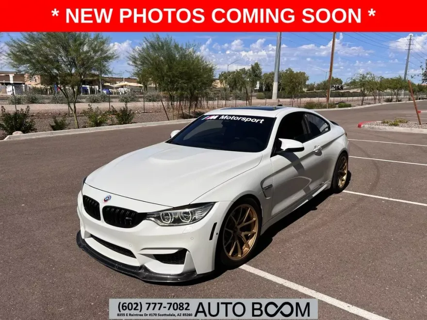 2015 Bmw M4 Coupe photo 1
