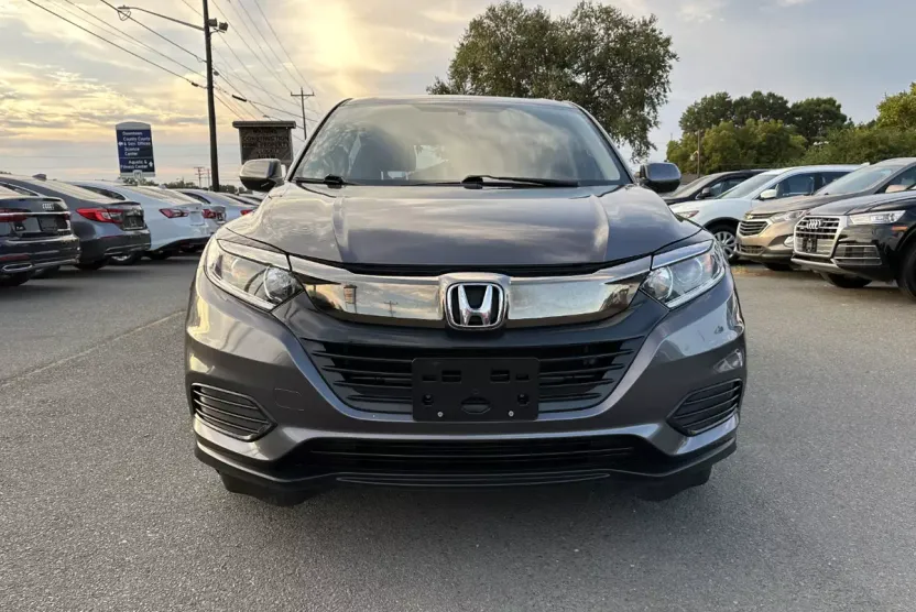 2019 Honda HR-V LX photo 1