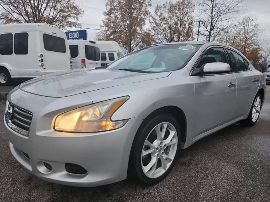 2012 Nissan Maxima S photo 1