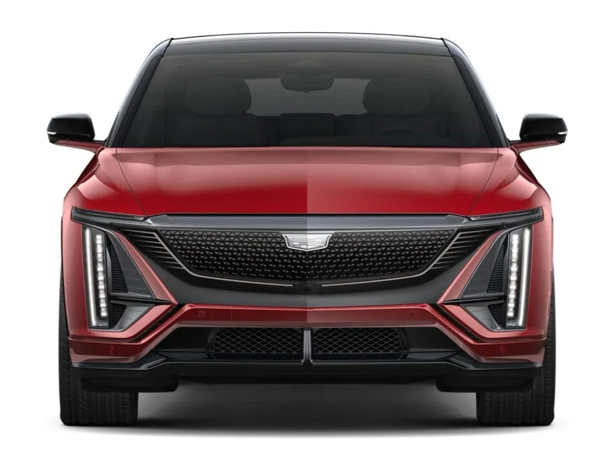 2026 Cadillac Lyriq photo 2