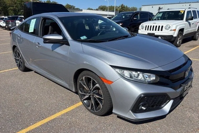 2018 Honda Civic Si photo 1