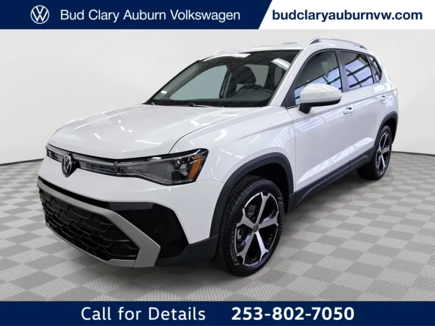 2025 Volkswagen Taos SEL photo 1