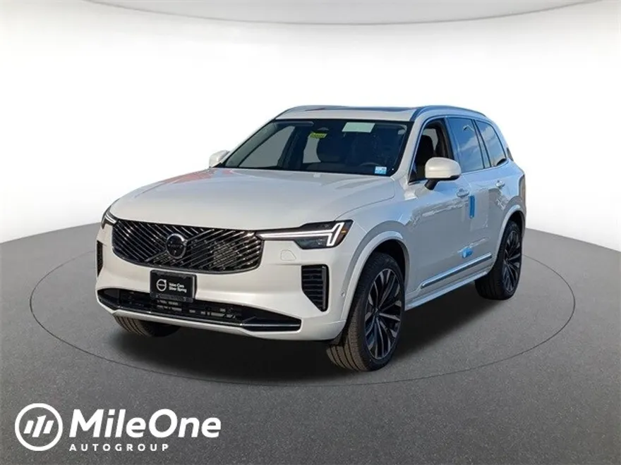 2025 Volvo XC90 Plus photo 1