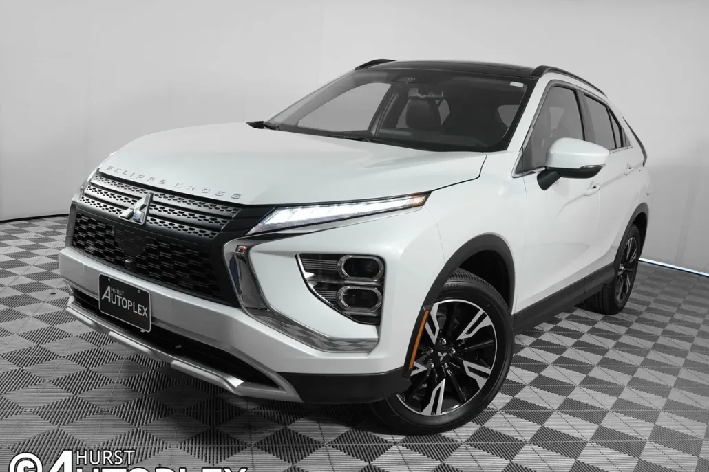 2025 Mitsubishi Eclipse Cross SE photo 1