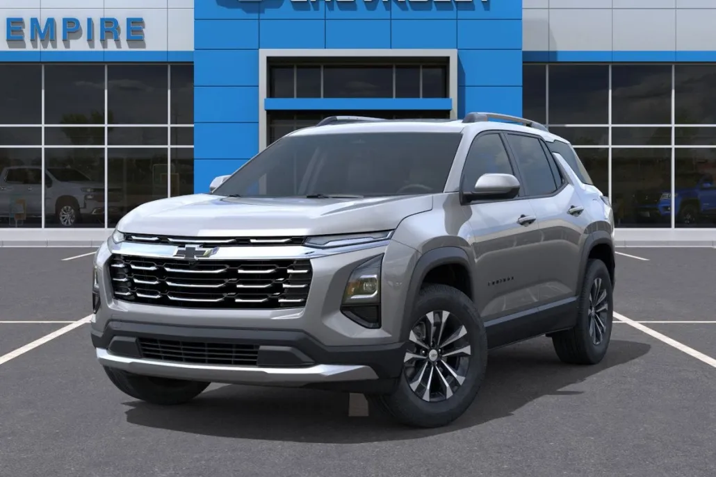 2026 Chevrolet Equinox LT photo 1