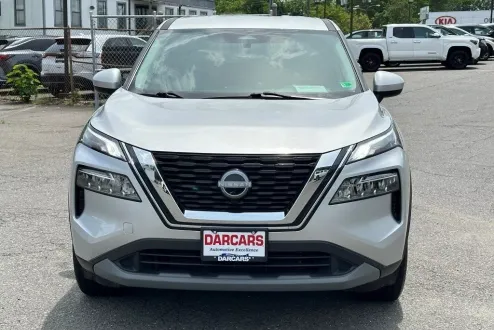 2023 Nissan Rogue SV photo 2
