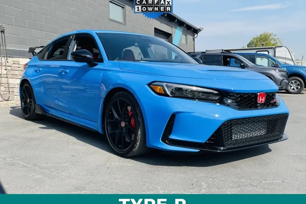 2025 Honda Civic Type R photo 1