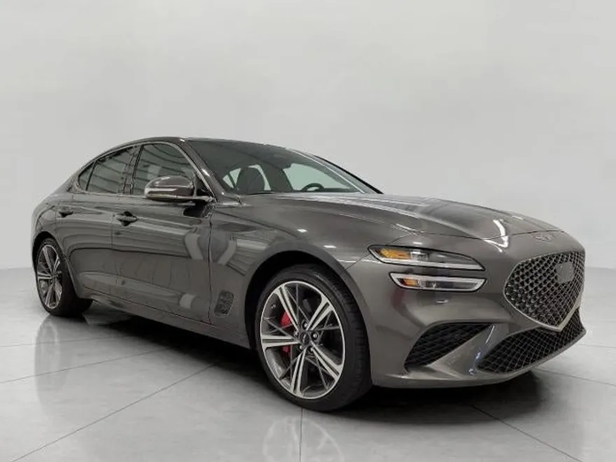 2025 Genesis G70 2.5T photo 1