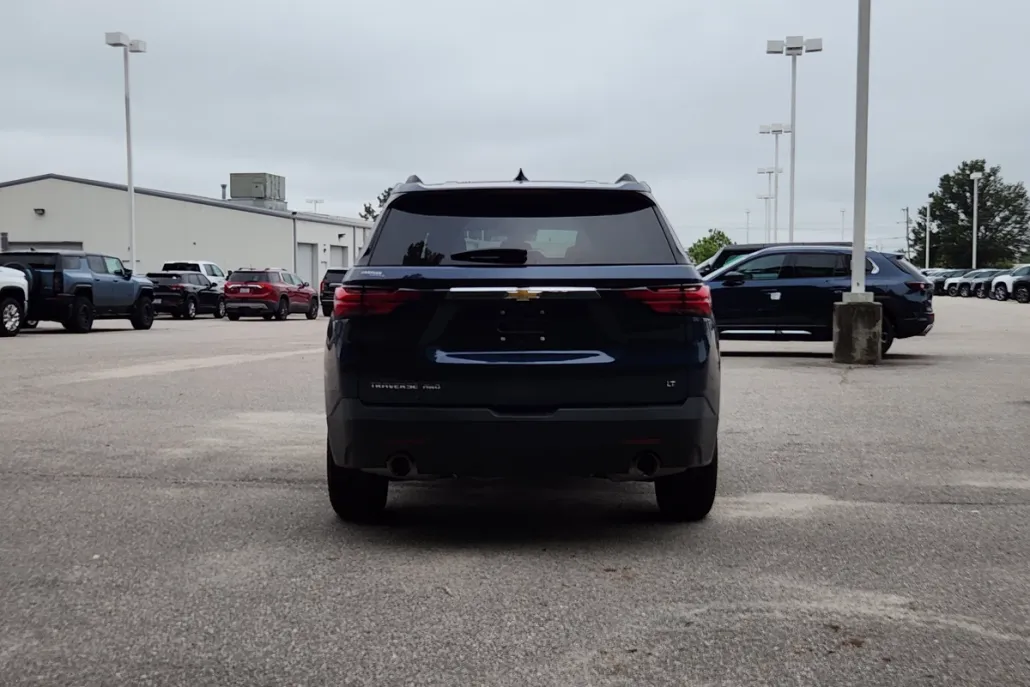 2023 Chevrolet Traverse Cloth photo 1