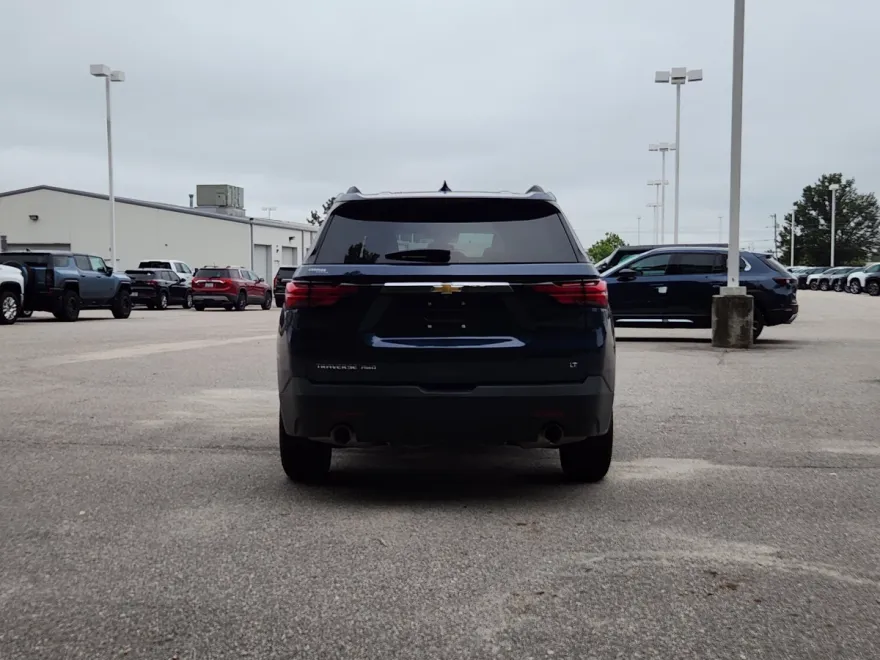 2023 Chevrolet Traverse Cloth photo 1