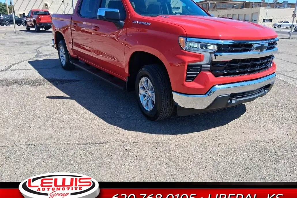 2025 Chevrolet Silverado 1500 LT photo 1