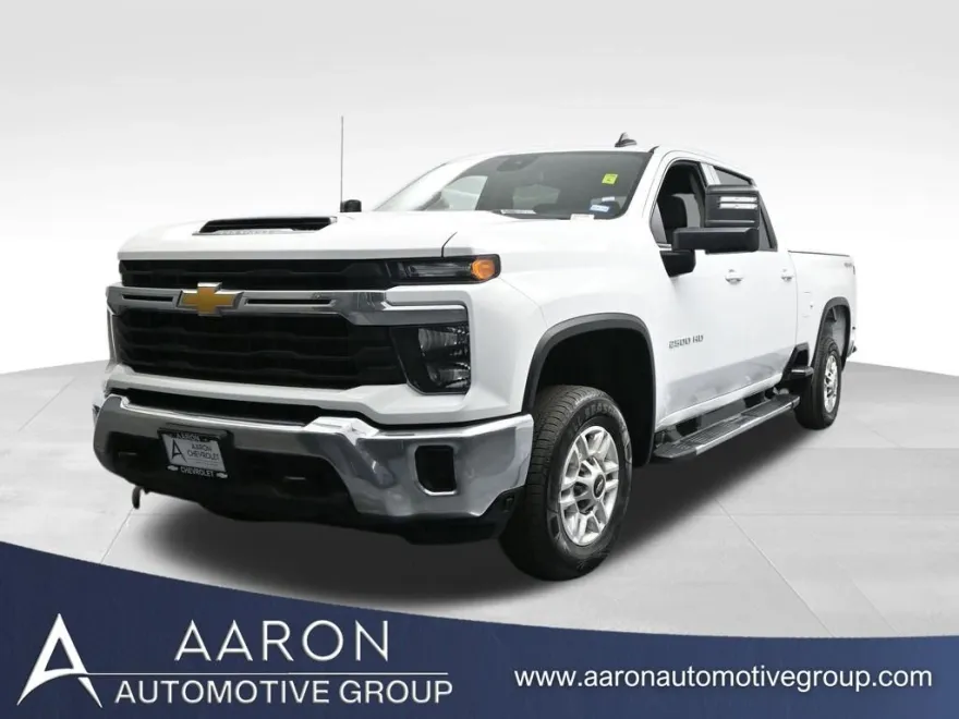 2024 Chevrolet Silverado 2500HD LT photo 1