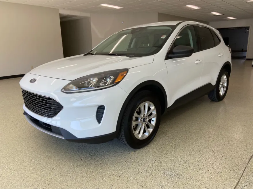 2022 Ford Escape SE photo 1