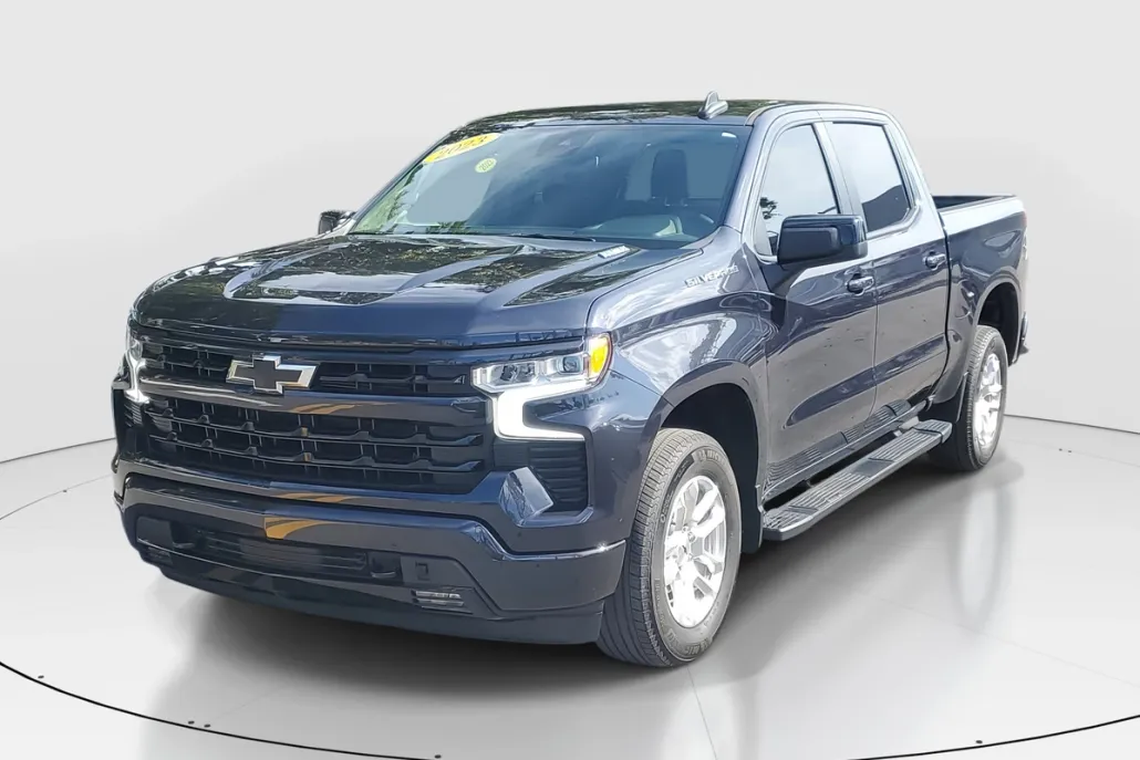 2023 Chevrolet Silverado 1500 RST photo 1