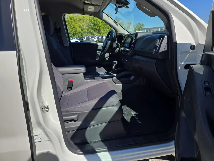 2026 Nissan Frontier S photo 1