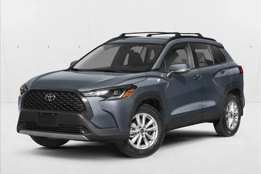 2023 Toyota Corolla Cross LE photo 1