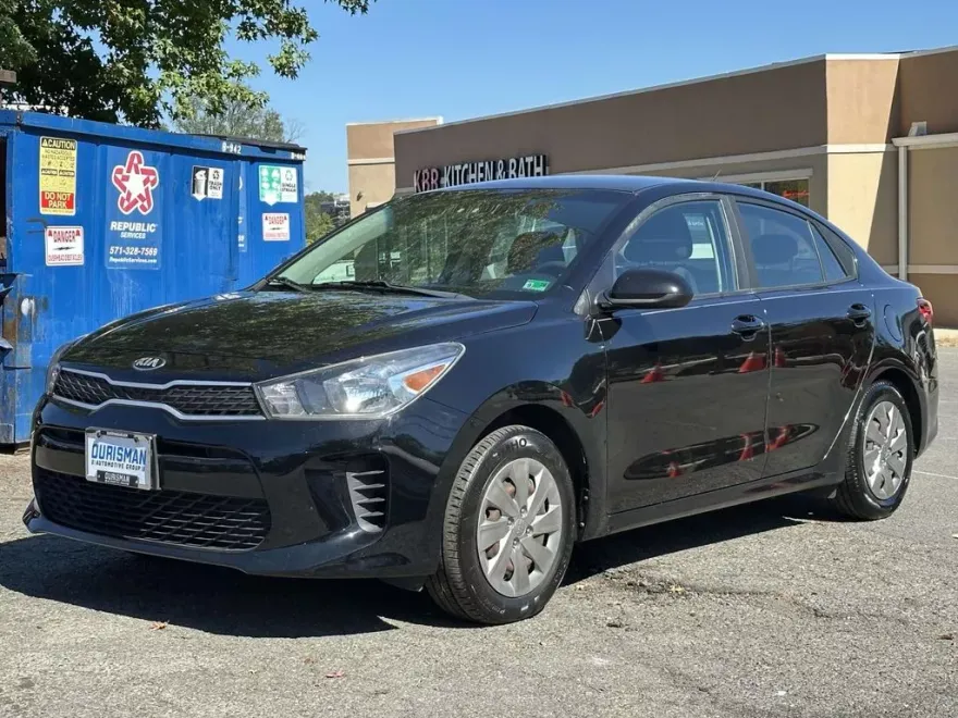 2019 Kia Rio S photo 1