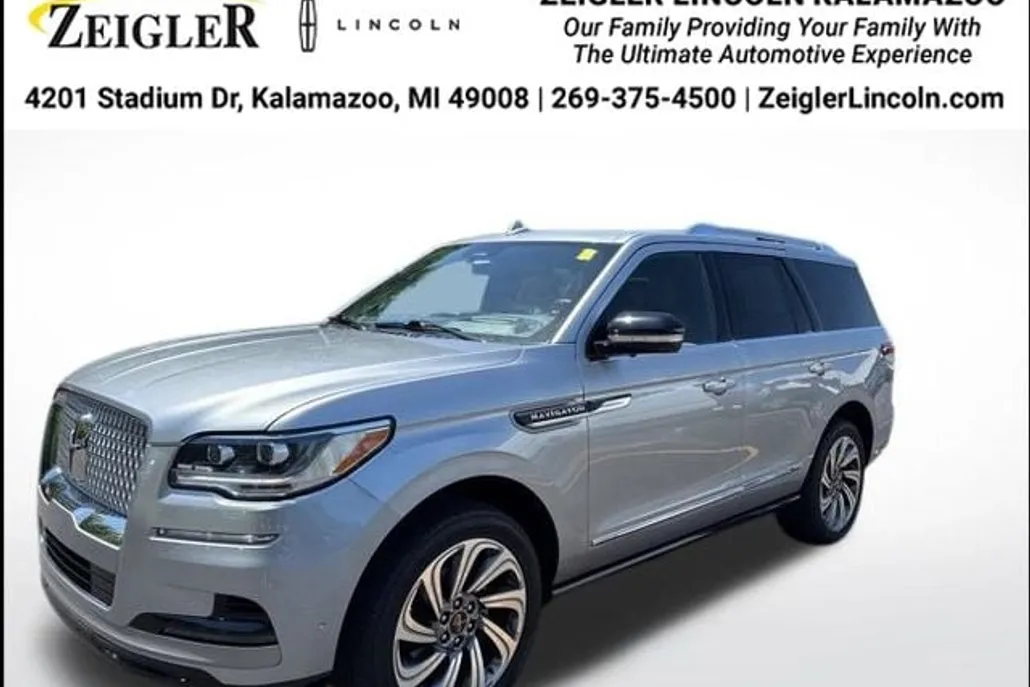 2024 Lincoln Navigator Reserve photo 1