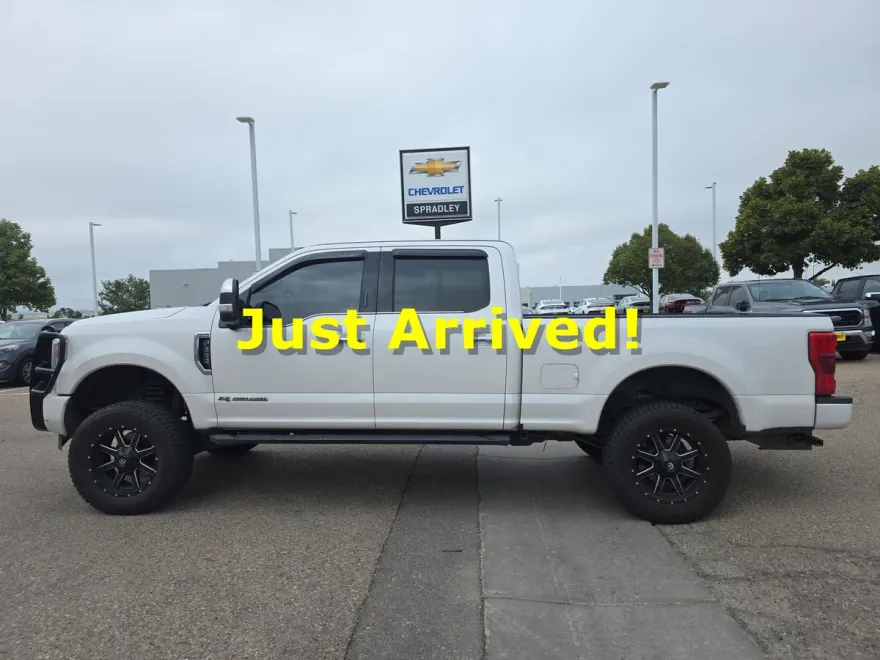2017 Ford F-250 Lariat photo 1