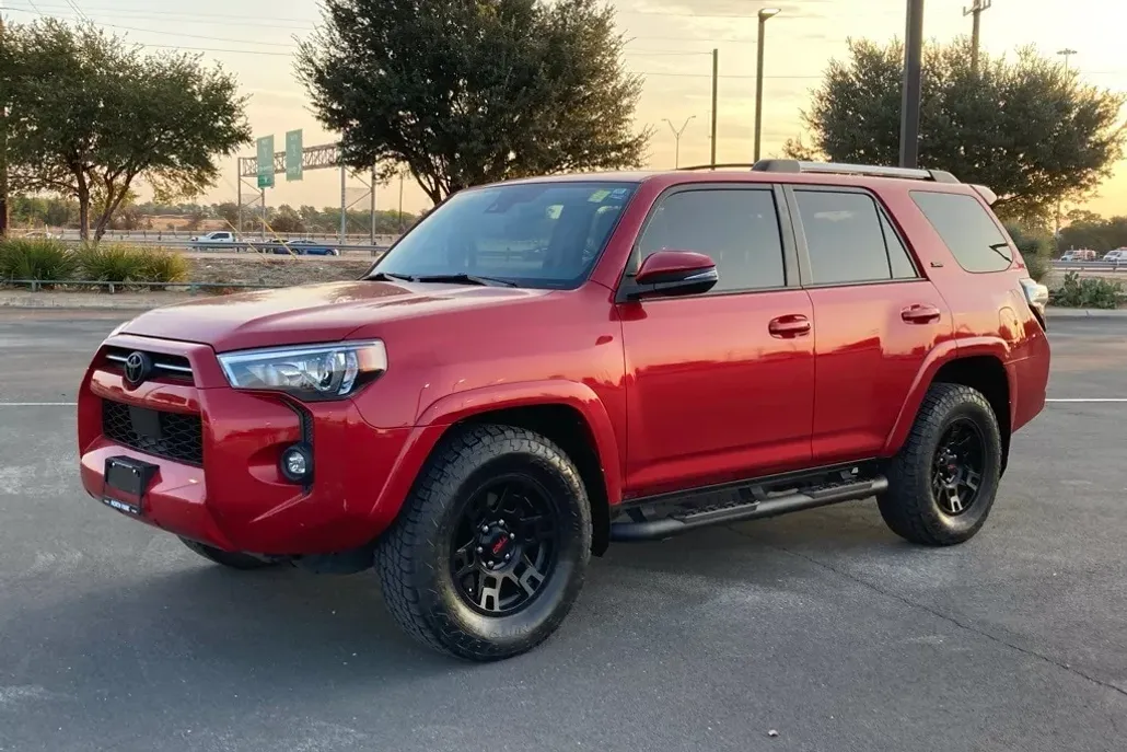 2023 Toyota 4Runner SR5 Premium photo 1