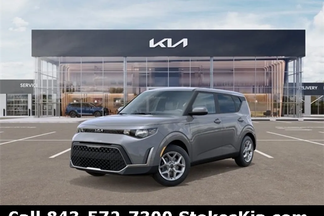 2025 Kia Soul LX photo 1