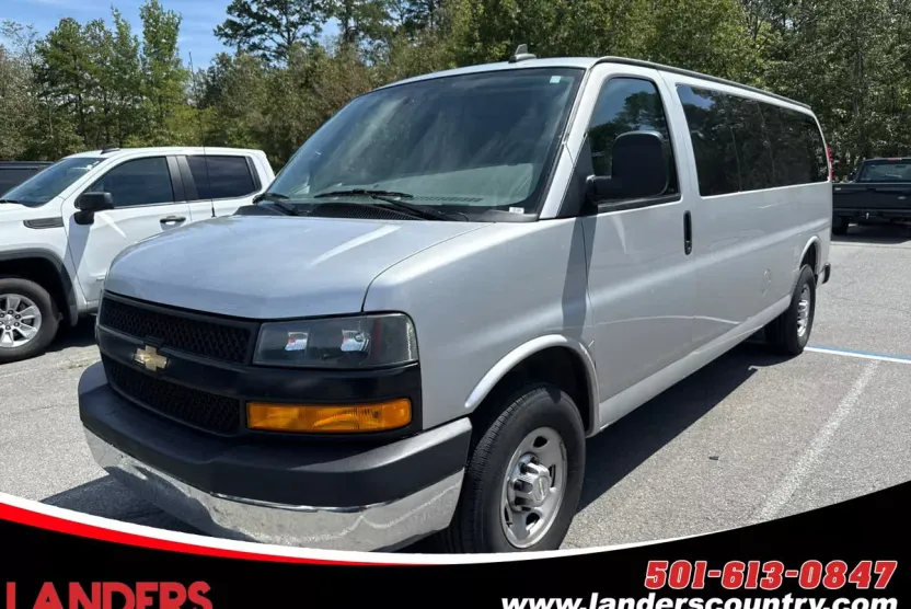 2023 Chevrolet Express Passenger LS photo 1