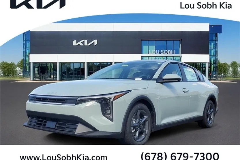 2025 Kia K4 LXS photo 1