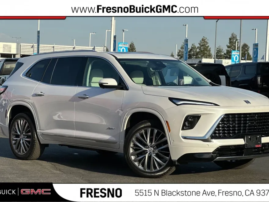 2025 Buick Enclave Avenir photo 1