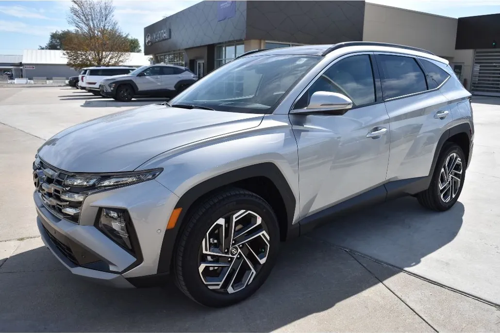 2026 Hyundai Tucson Limited photo 1