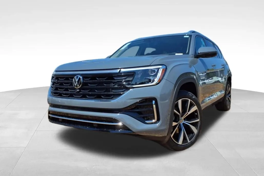 2025 Volkswagen Atlas SEL Premium R-Line photo 1