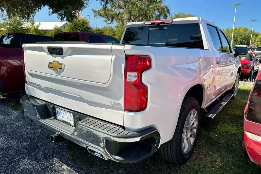 2024 Chevrolet Silverado 1500 LTZ photo 1