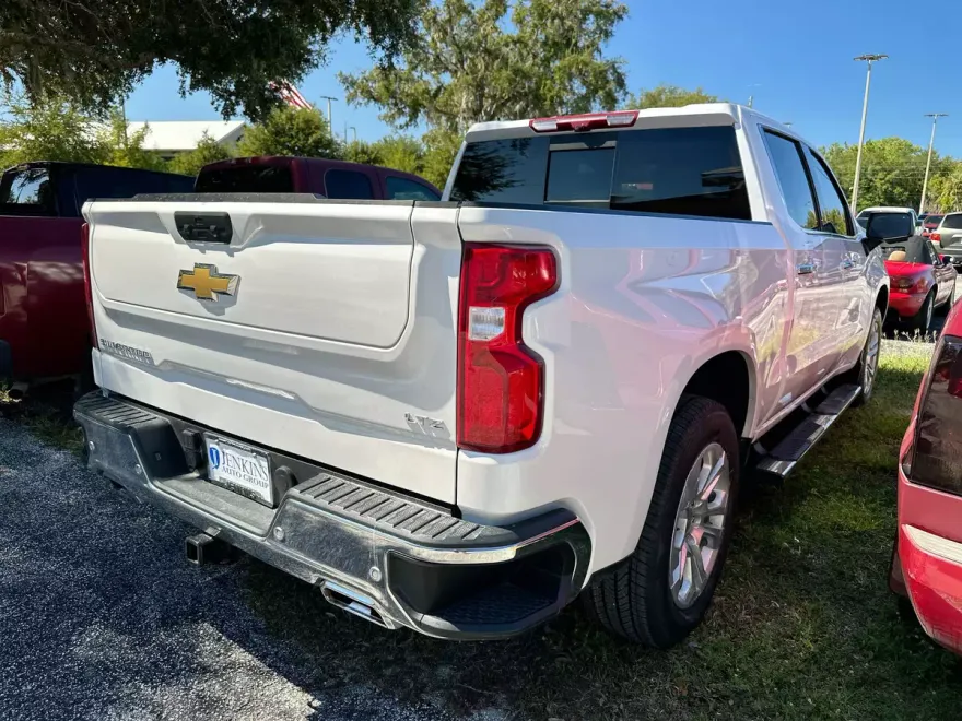 2024 Chevrolet Silverado 1500 LTZ photo 1