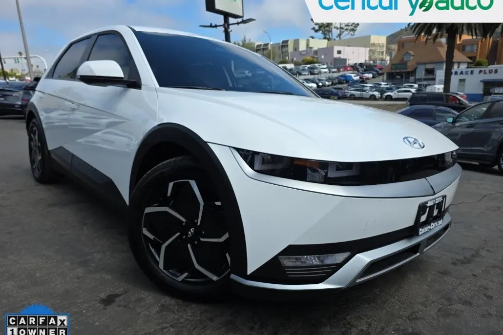 2024 Hyundai Ioniq 5 SE photo 1