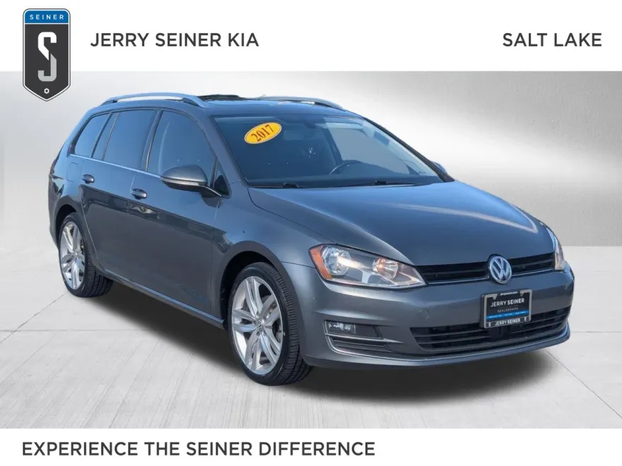 2017 Volkswagen Golf SportWagen SEL photo 1