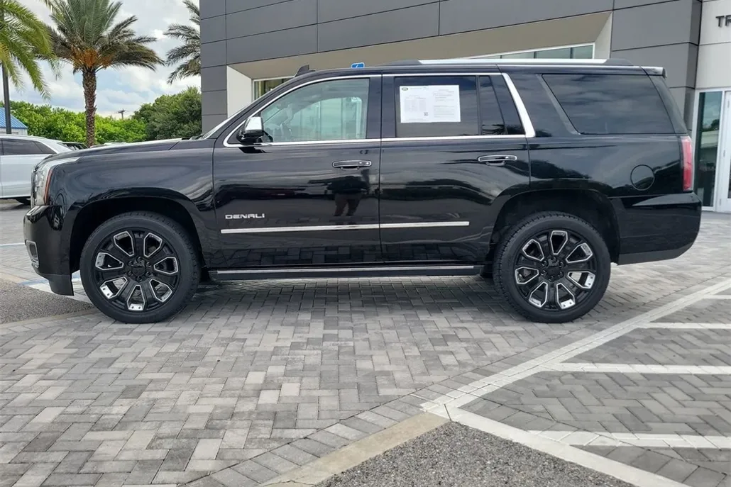 2020 Gmc Yukon Denali photo 1