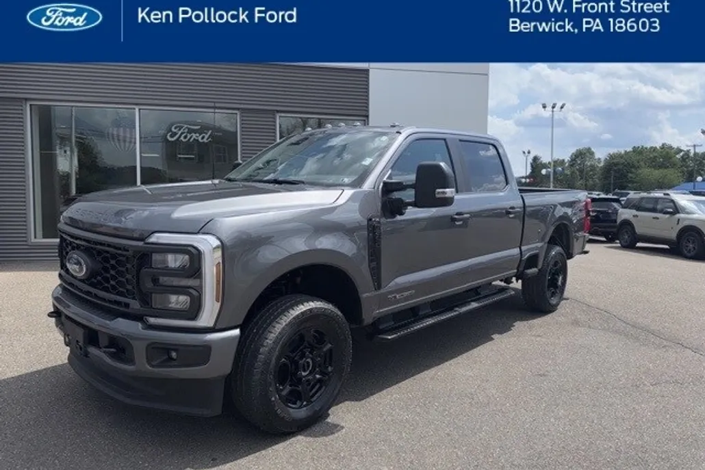 2025 Ford F-250 photo 1