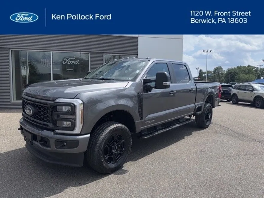 2025 Ford F-250 photo 1