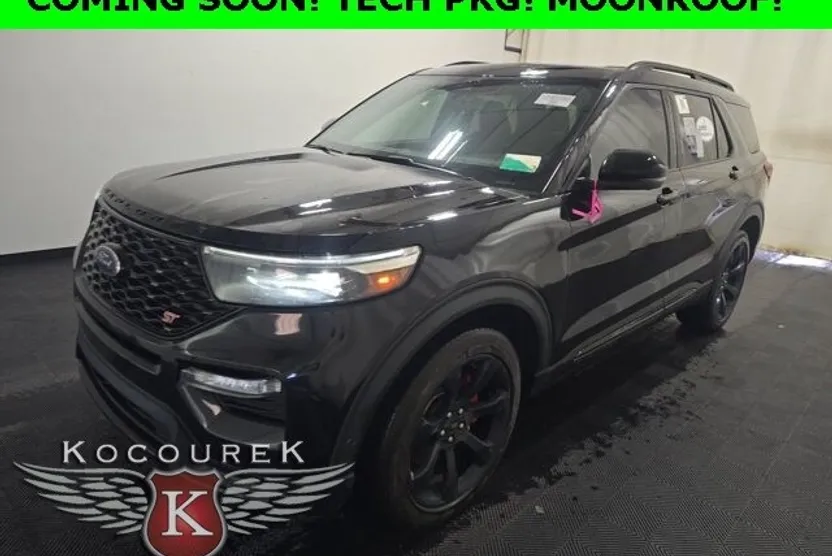2021 Ford Explorer ST photo 1