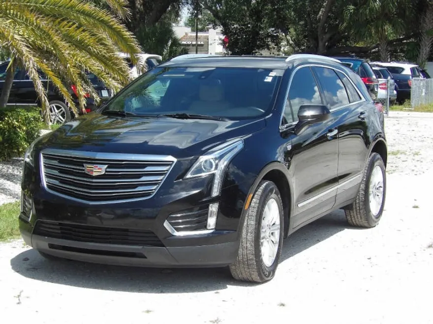 2017 Cadillac XT5 Base photo 1