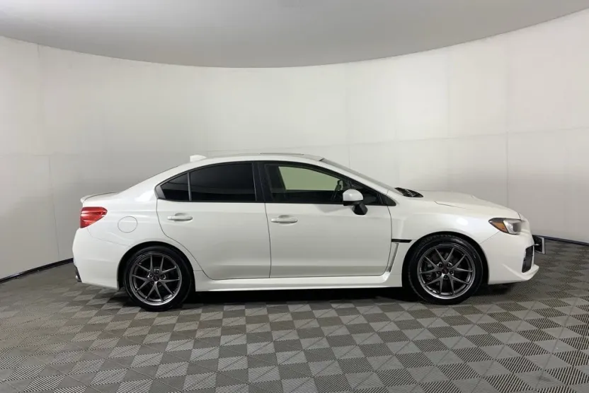 2016 Subaru WRX Limited photo 1