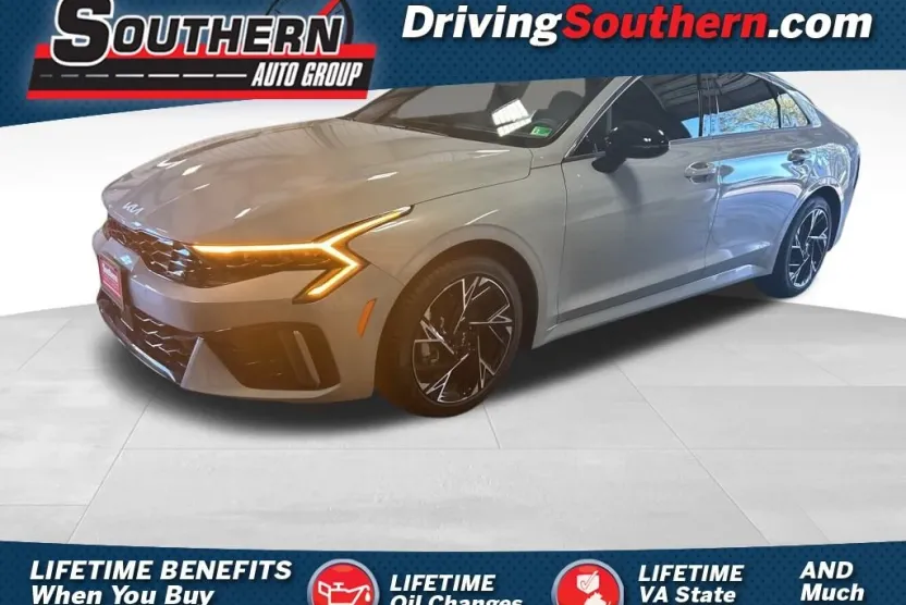 2025 Kia K5 GT-Line photo 1